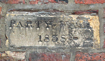Party wall, 1838