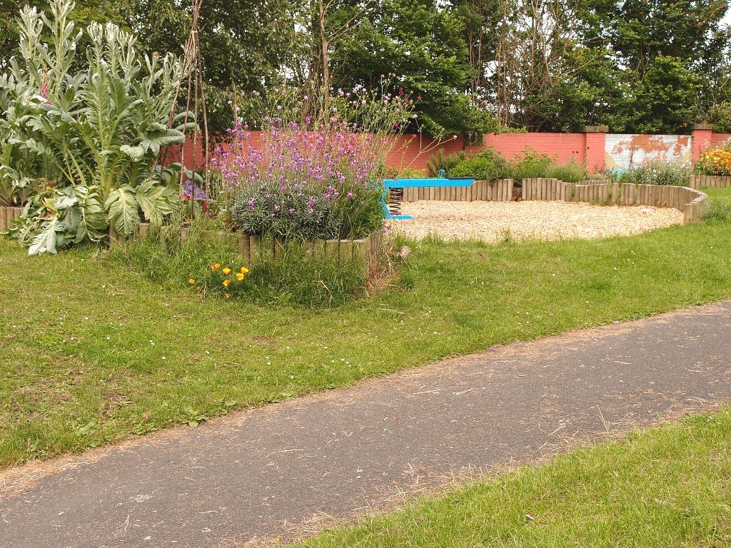 Upper St Paul's garden, 16 June 2016