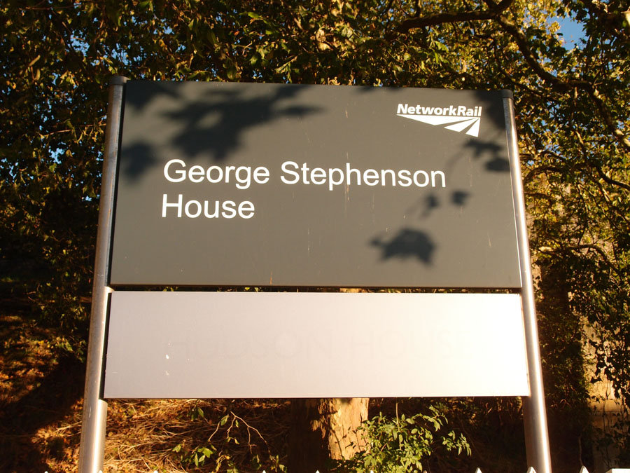 Hudson House sign, name erased, 20 Oct 2018, Queen Street