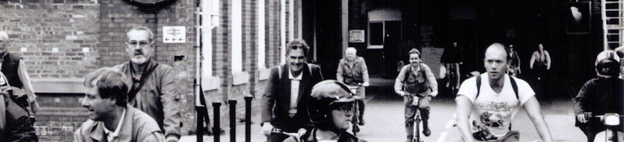 phil-singleton-abb-entrance-workers-2-1995-900
