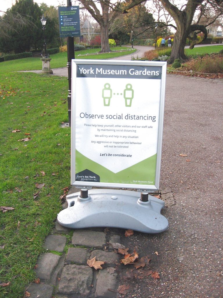 Instructions sign, Museum Gardens, 2 Dec 2020